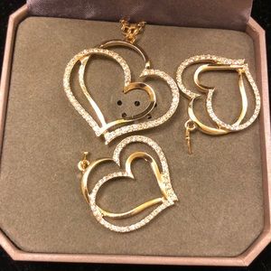 Double Heart Necklace and Earring Set! Gold Tone!